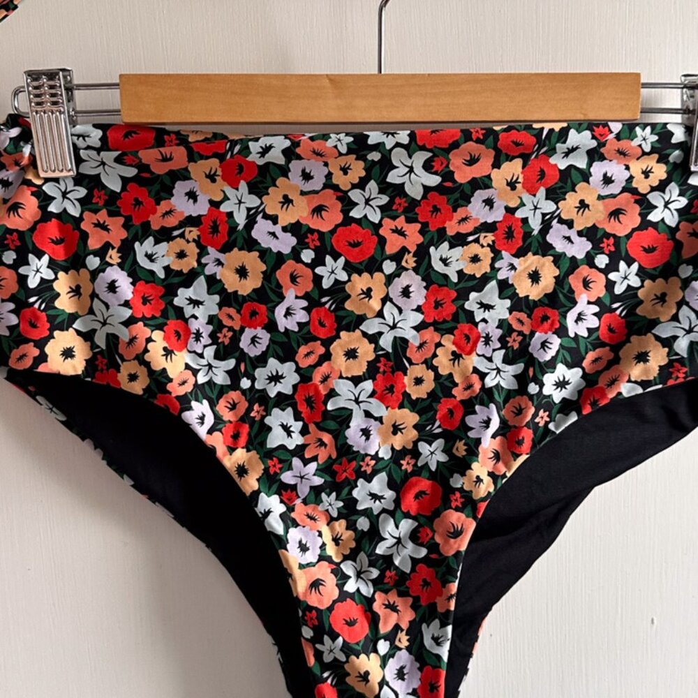 Agua by Agua Bendita Two-Piece Bikini - Size Medium - Picture 5 of 9